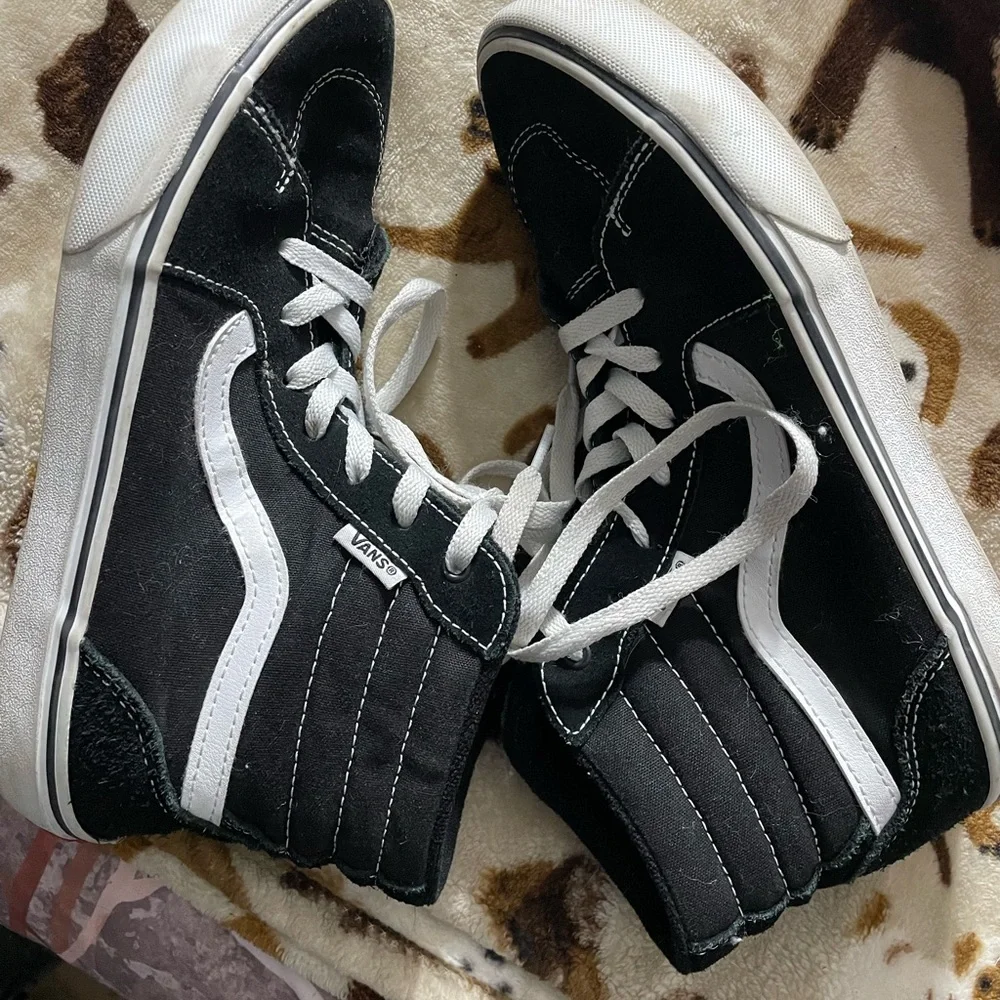 Vans Classic Black High-Tops